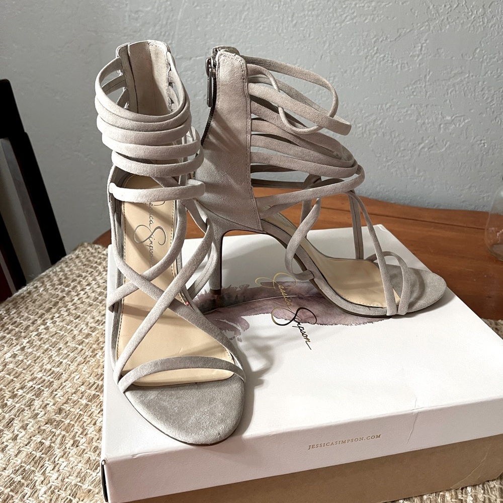 Jessica Simpson Gray Heels NWOT